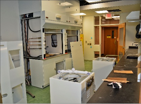 Chemistry Lab Remodel Disrupts Fall Semester Classes 