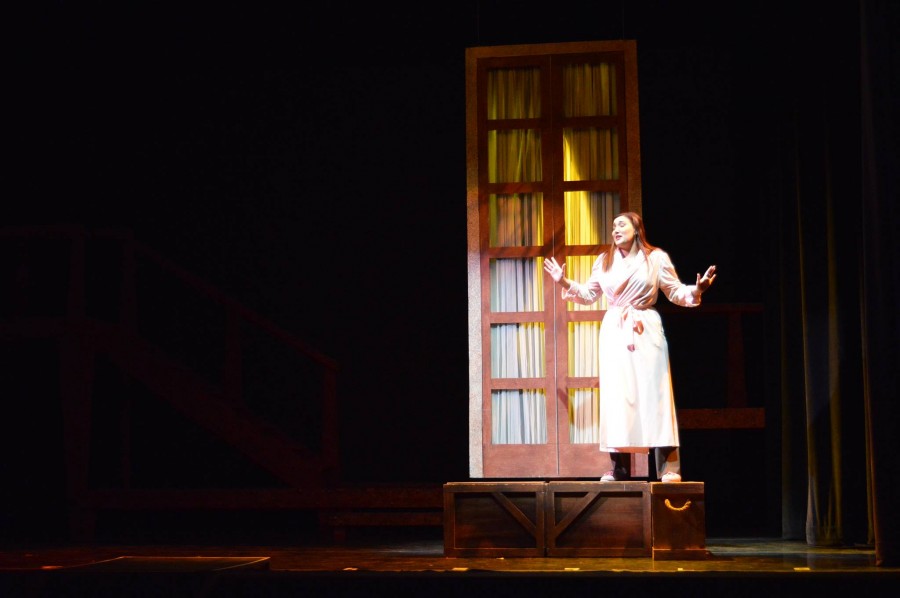 Actress Taylor Patullo rehearsing before the show.