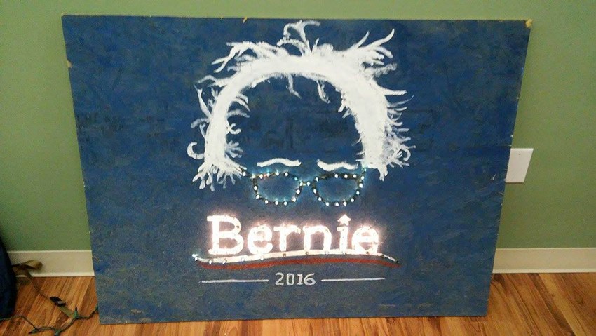 Above+is+one+of+the+posters+that+is+decorating+the+Sanders+Headquarters+in+Scranton.
