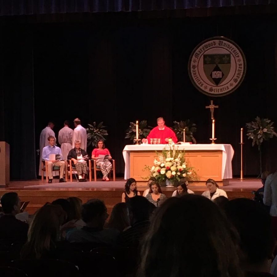 Reverend+Joseph+P.+Elston%2C+Chaplain+of+Marywood%2C+presides+mass.