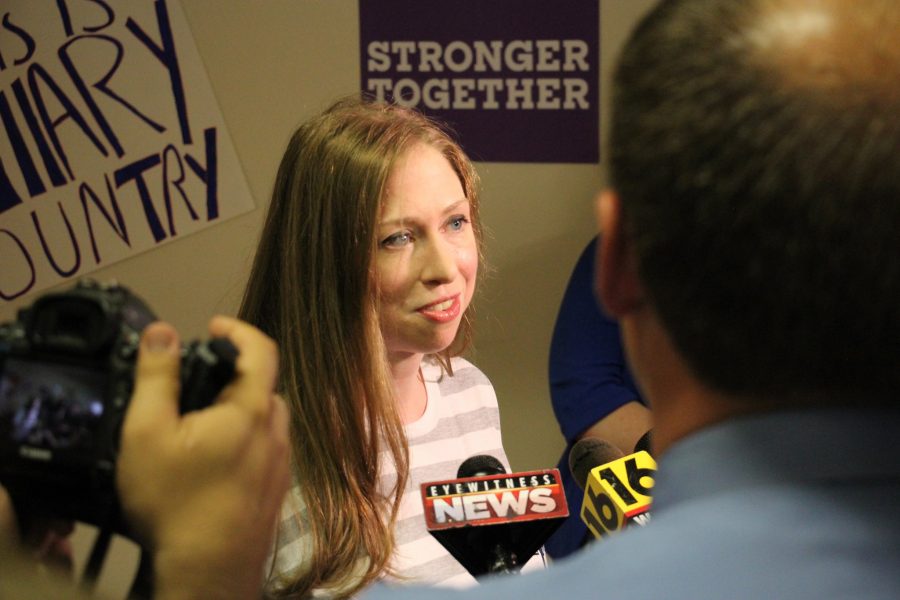 Chelsea Clinton campaigns for Hillary in downtown Scranton
