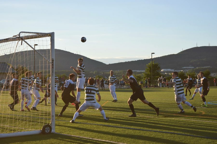 SPORTS BRIEF: Men’s soccer falls to Arcadia University in season opener