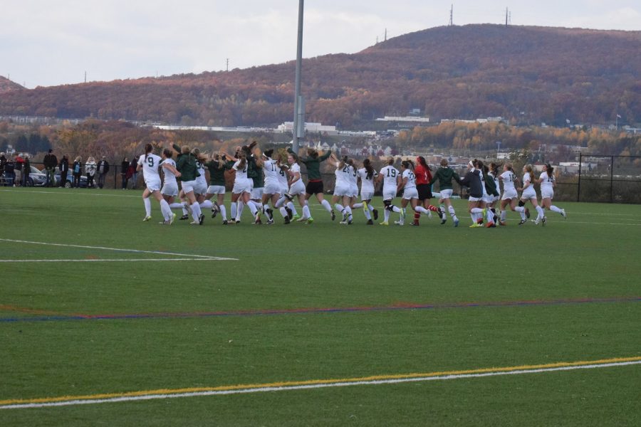 Marywood+women%E2%80%99s+soccer+team+wins+the+CSAC+championship