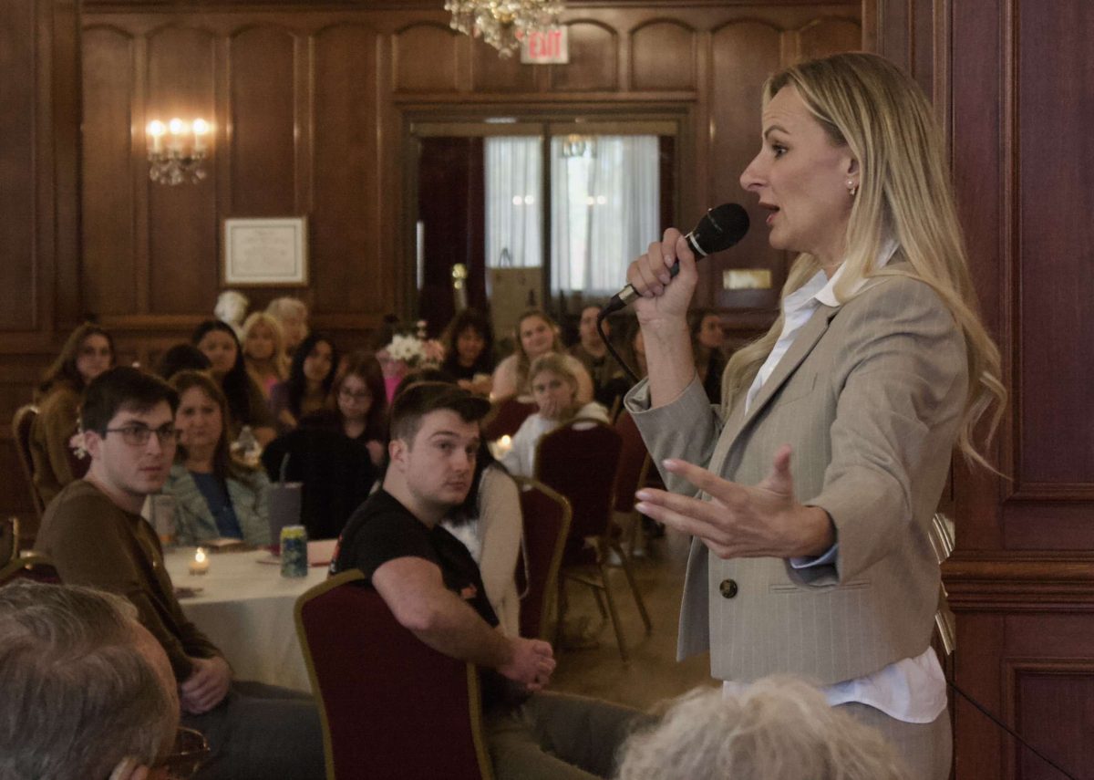 The School of Business and Global Innovation holds annual symposium